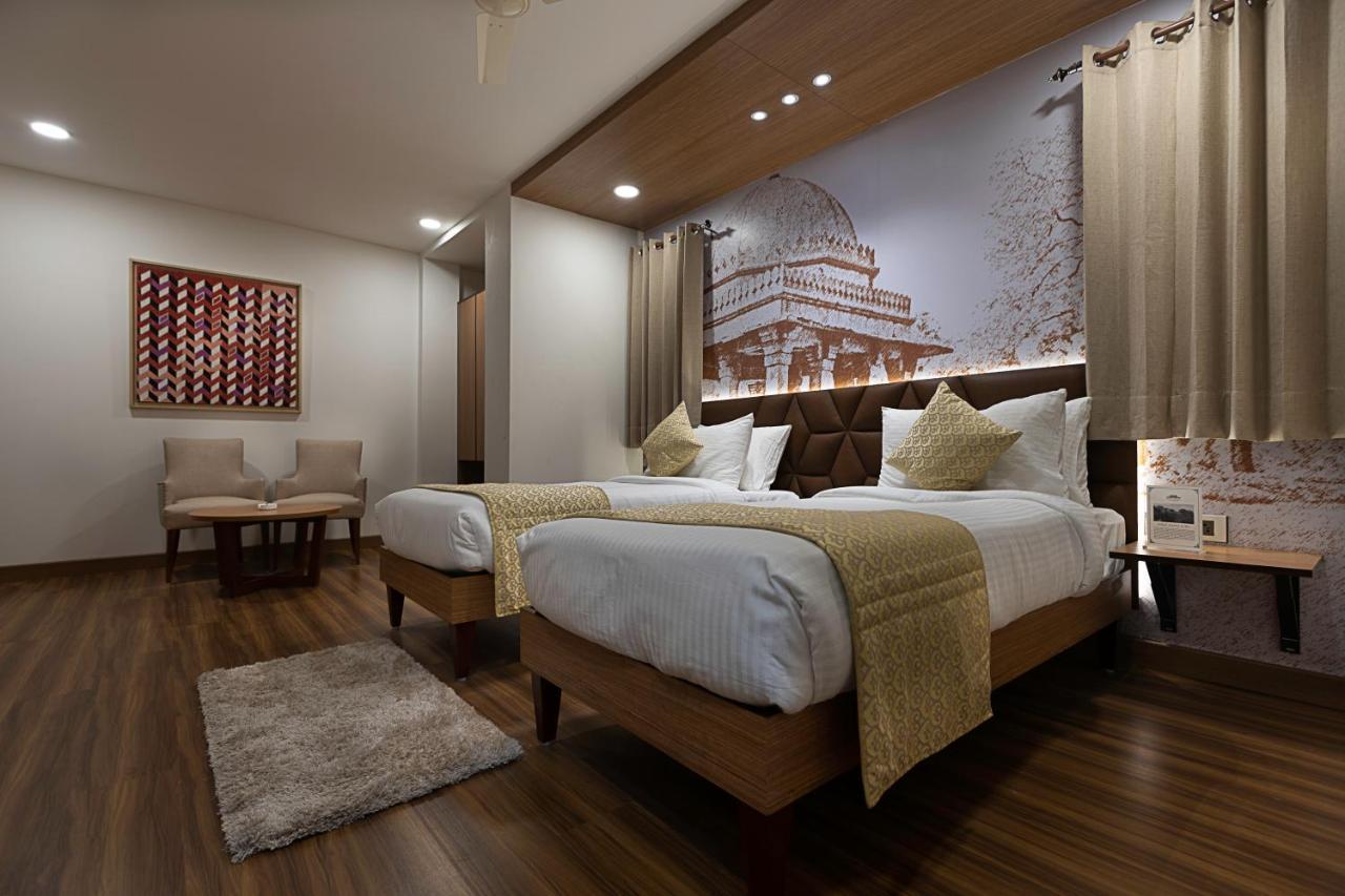 Delhieez - A Boutique Hotel Нью-Делі Екстер'єр фото