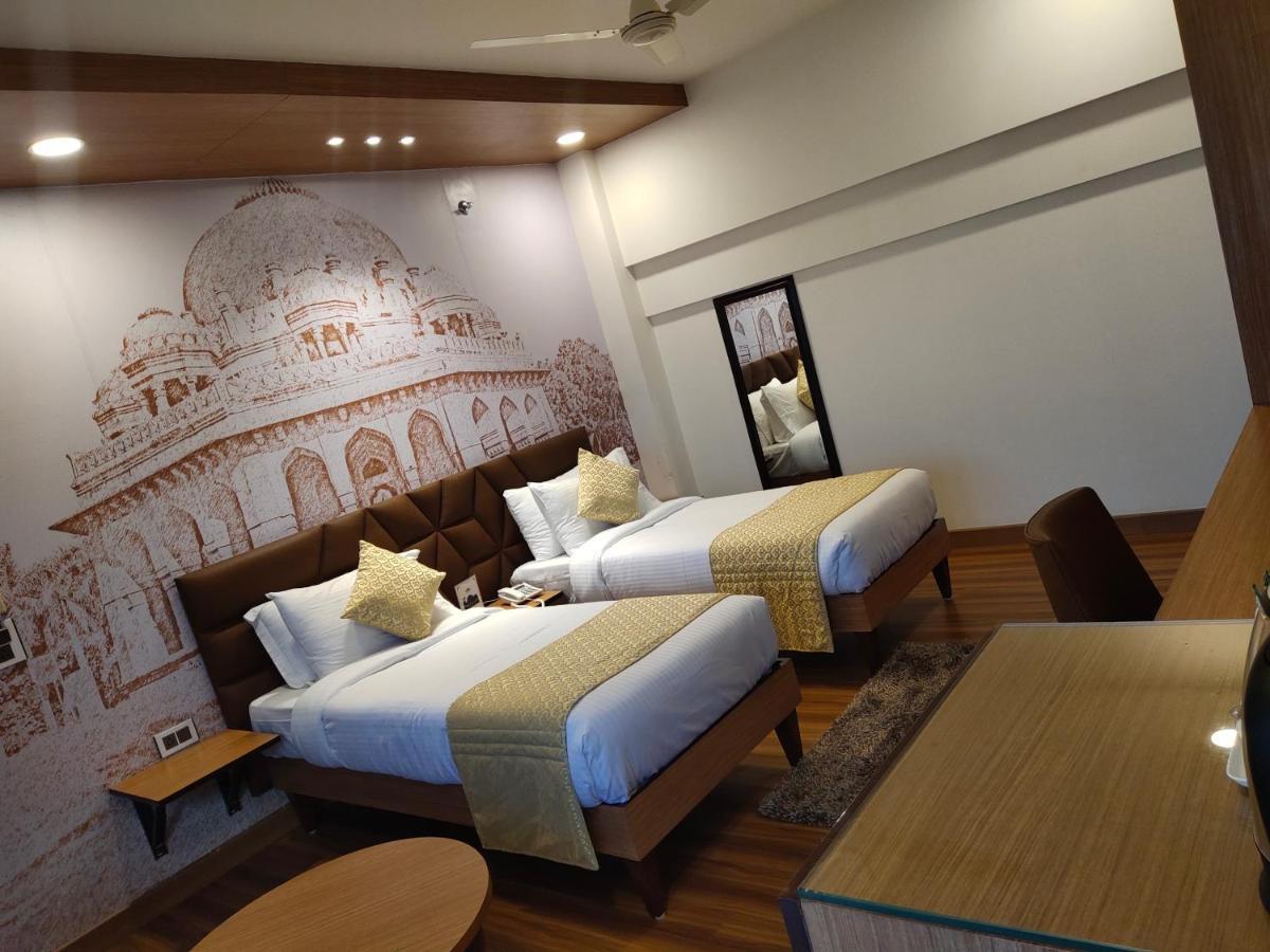Delhieez - A Boutique Hotel Нью-Делі Екстер'єр фото