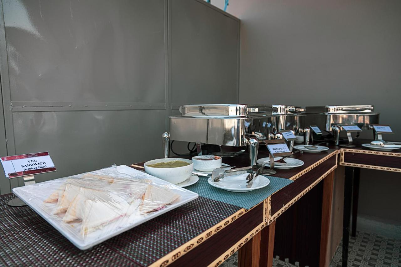 Delhieez - A Boutique Hotel Нью-Делі Екстер'єр фото